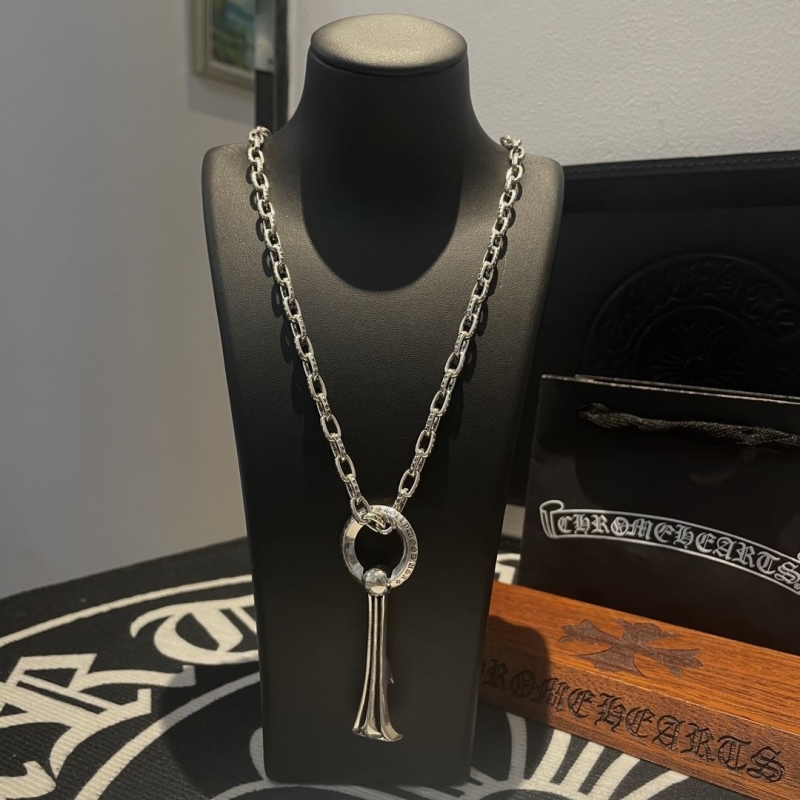 Ch*0me He**ts necklaces